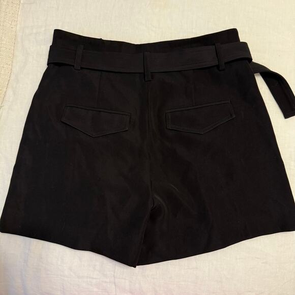 VINCE Women’s 6 Belted Dress Shorts Solid Black - Picture 2 of 7
